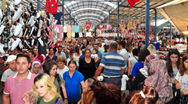 Bulgarlar Edirne'ye akın ediyor! 10 ayda 920 bin turist geldi Bulgarlar Edirne'ye akın ediyor! 10 ayda 920 bin turist geldi