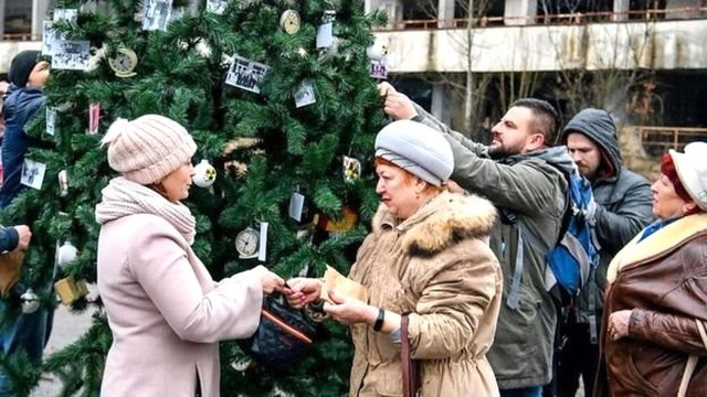 Çernobil: 'Hayalet kasaba'da ilk Noel ağacı