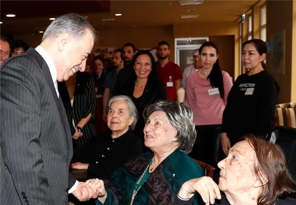 Mustafa Cengiz'den Galatasaraylılar Yurdu'na ziyaret