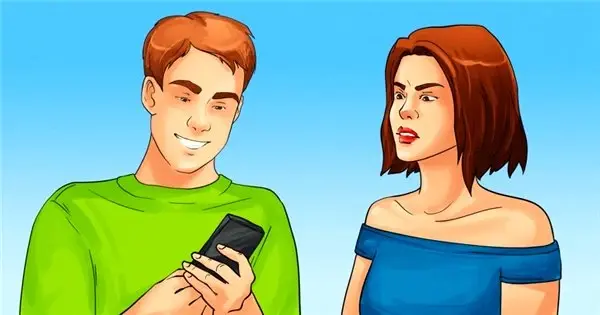 İlişkinize Zarar Verecek 7 Telefon Alışkanlığı