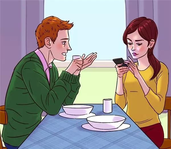 İlişkinize Zarar Verecek 7 Telefon Alışkanlığı