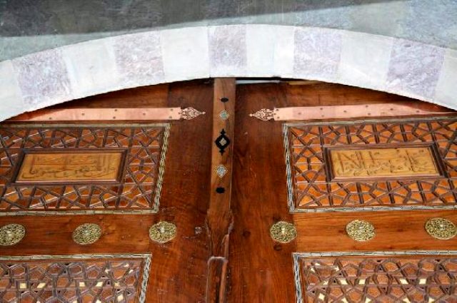 Süleymaniye Camii'ndeki restorasyonda ayetlerin sıralamasında hata yapıldı
