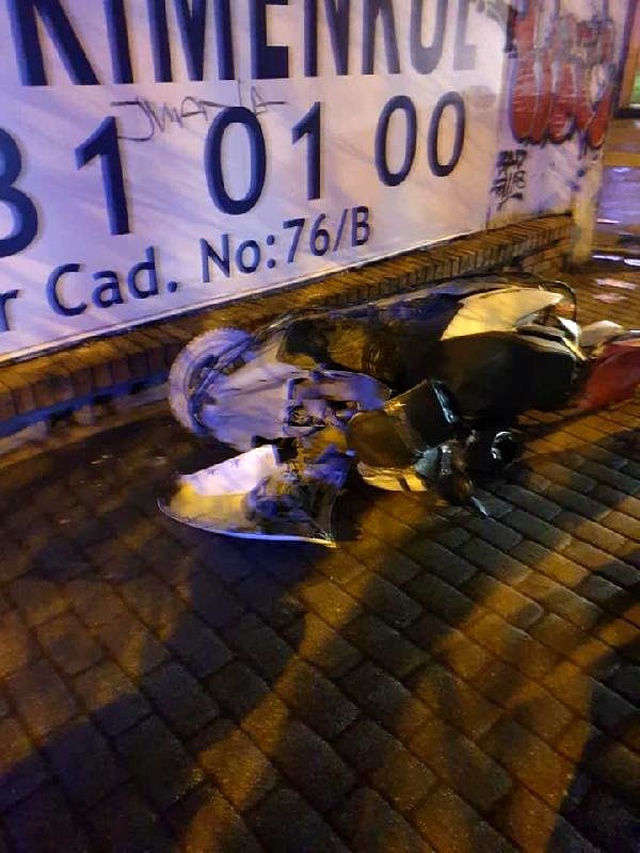 Sipariş götüren motosikletli kurye kazada öldü