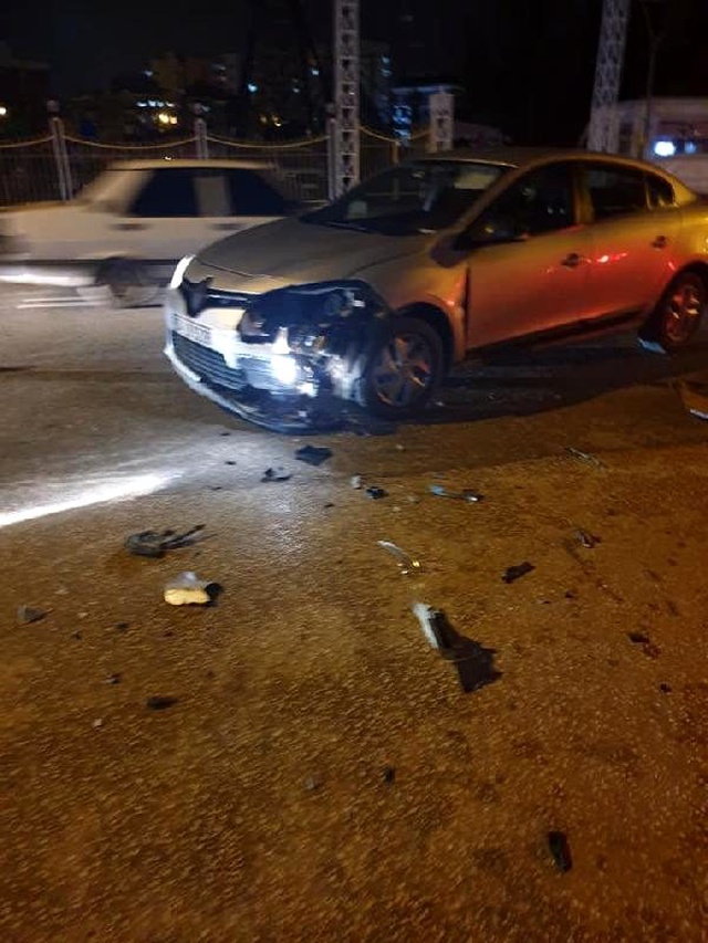 Sipariş götüren motosikletli kurye kazada öldü