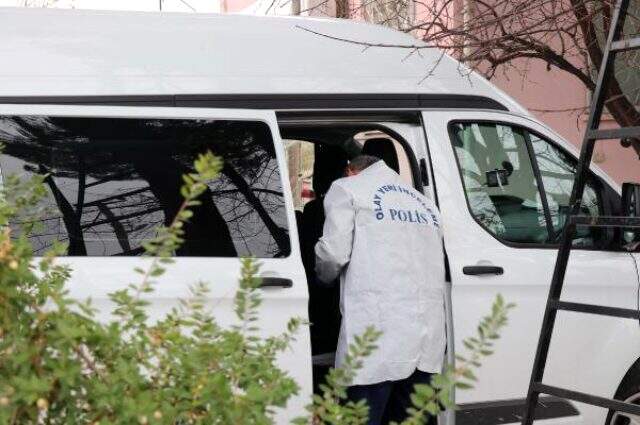 Alkol komasına giren diş hekimi kadın hayatını kaybederken iki arkadaşının durumu kritik