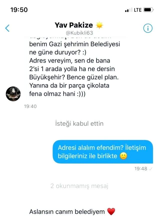YKS'ye hazırlanan genç kızın sıcak çikolata talebine belediye hediyeyle cevap verdi YKS'ye hazırlanan genç kızın sıcak çikolata talebine belediye hediyeyle cevap verdi