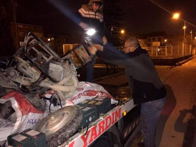 Ev değil sanki tamirhane! Çok sayıda parçalanmış motosiklet ve bisiklet ele geçirildi Ev değil sanki tamirhane! Çok sayıda parçalanmış motosiklet ve bisiklet ele geçirildi