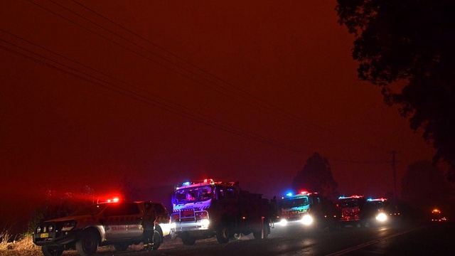 Avustralya'da kontrol altına alınamayan yangınlarla mücadele için ordu göreve çağrıldı