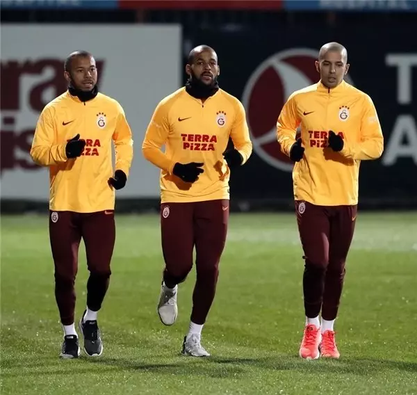  <a class='keyword-sd' href='/galatasaray/' title='Galatasaray'>Galatasaray</a>, ikinci yarı hazırlıklarına başladı! Nagatomo...