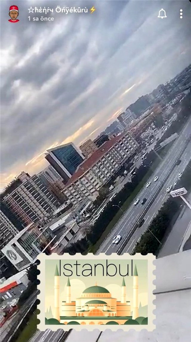 Galatasaray'ın yeni transferi <a class='keyword-sd' href='/henry-onyekuru/' title='Henry Onyekuru'>Henry Onyekuru</a> İstanbul'a geldi