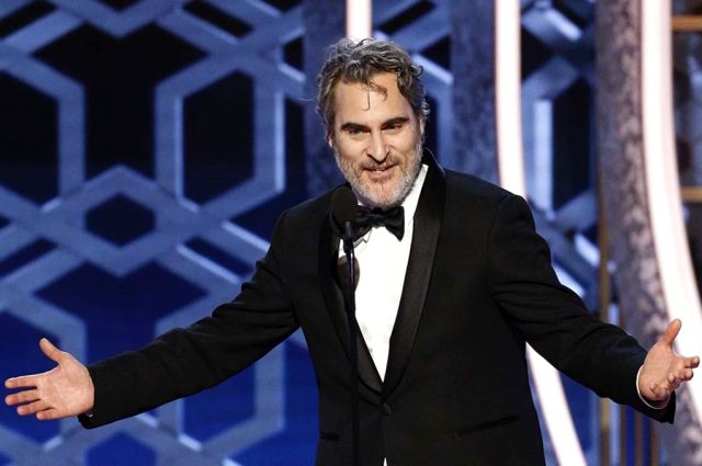 Joker'i oynayan Joaquin Phoenix, En İyi Erkek Oyuncu ödülünün sahibi oldu