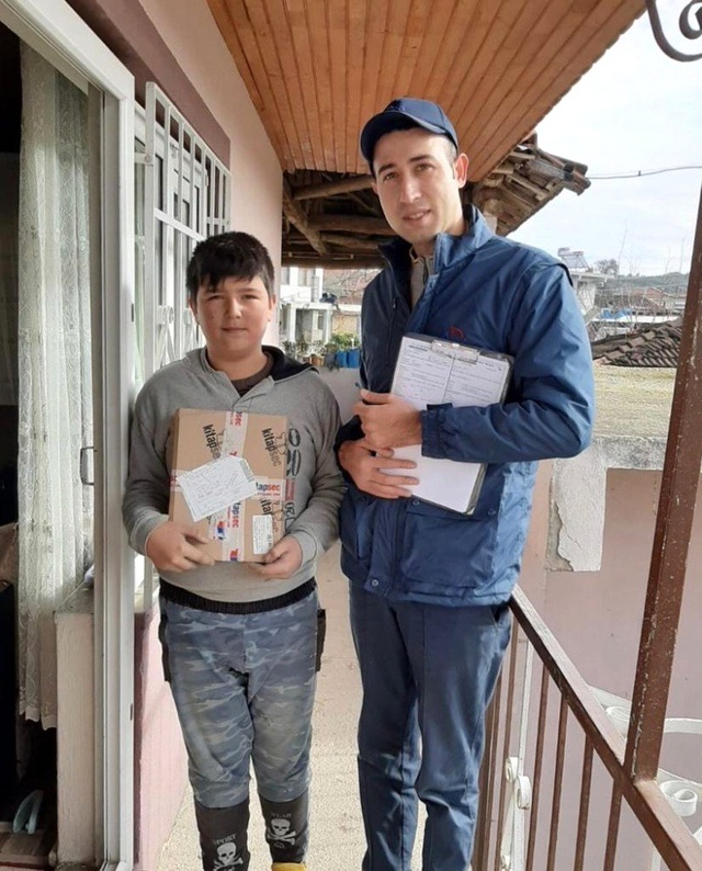Türkiye'nin gündemine oturan kargo, sahibine teslim edildi