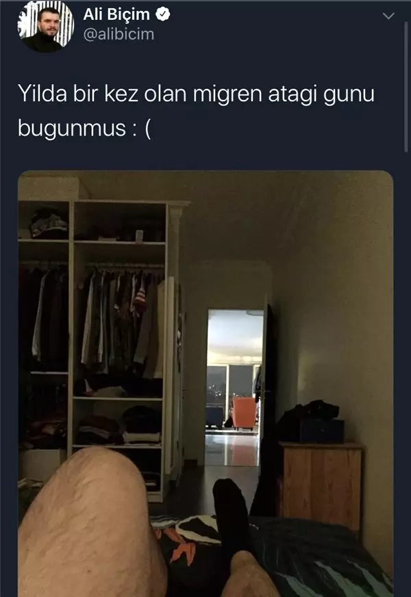 Duygu Özaslan'ın Bacaklı Migren Fotoğrafına Komik Tepkiler Geldi