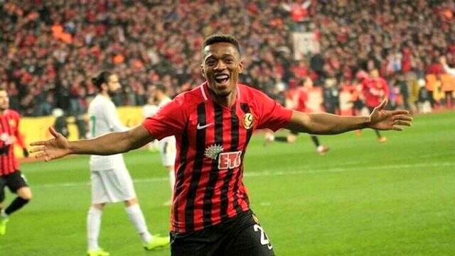 Galatasaray, Sekidika ile 3.5 yıllık anlaşma sağladı Galatasaray, Sekidika ile 3.5 yıllık anlaşma sağladı