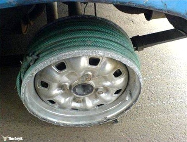 Tamirciye Para Vermemek İçin Otomobilin Anasını Ağlatmış 15 Çakma Usta