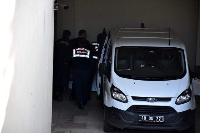 Cinayet davası sanığından 'Ayağım takıldı' savunması Turizmci Arzu Ertan cinayetinde, sanıktan akıl almaz savunma: Ayağım takıldı
