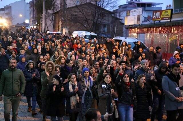 Cep telefonu tamircisinin bilgisayarından çıkanlar halkı öfkelendirdi! Tunceli'de halk sokağa döküldü