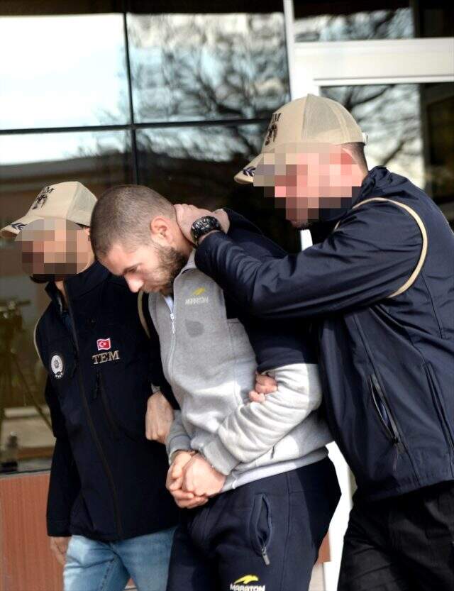 Interpol'ün aradığı Danimarka vatandaşı DEAŞ'lıyı, MİT yakaladı Interpol'ün aradığı Danimarka vatandaşı DEAŞ'lıyı, MİT yakaladı