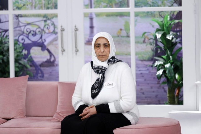 Esra Erol'da Hüsne Açıkgöz, eşini aldattığını itiraf edip tapuyu geri verdi