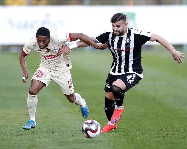 Galatasaray, hazırlık maçında Altay'ı 3-1 yendi Galatasaray, hazırlık maçında Altay'ı 3-1 yendi