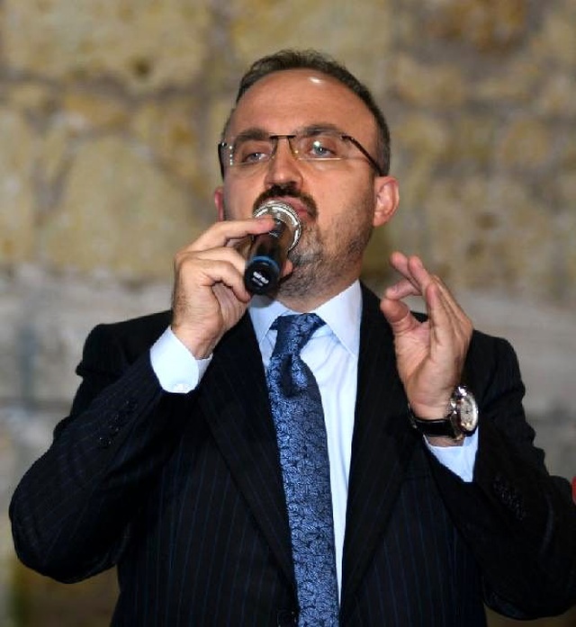 AK Parti'den kulisleri hareketlendiren sözler: 100 belediye başkanı AK Parti'ye geçecek