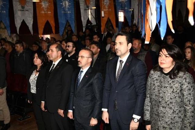 AK Parti'den kulisleri hareketlendiren sözler: 100 belediye başkanı AK Parti'ye geçecek