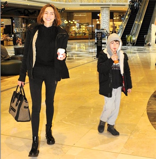 <a class='keyword-sd' href='/gunay-musayeva/' title='Günay Musayeva'>Günay Musayeva</a>: Yeni yıla hastanede girdik