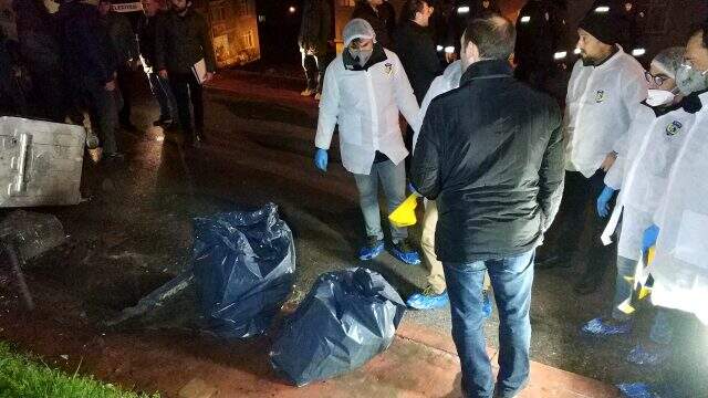 Çöp konteynerinde bulunan cesedin kayıp parçaları da çöpte bulundu Konteynerde bulunan ceset olayından korkunç detaylar geldi! Kafası vücudu ayrı yerde, diğer parçaları ayrı yerde