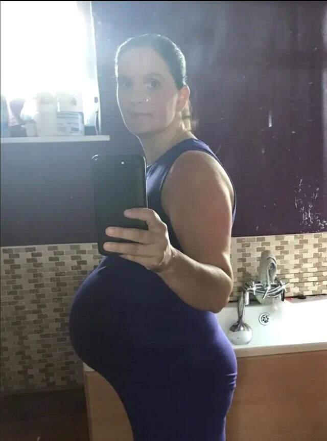 21 doğum yapan 45 yaşındaki anne, 22. bebeğinin heyecanını yaşıyor