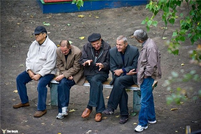 <a class='keyword-sd' href='/banka/' title='Banka'>Banka</a> Oturan İnsanları Fotoğraflayan Sanatçıdan 20 İlginç Fotoğraf