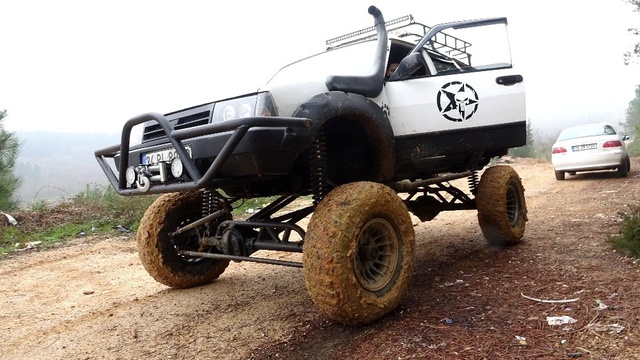 Baba yadigarı 1996 model Kartal'ı 4x4 cipe çevirdi