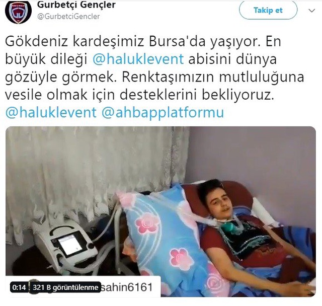 Haluk Levent, söz verdiği kas hastası Gökdeniz'e evinde konser verdi