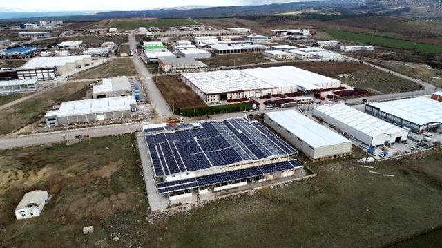Fabrikasının çatısına güneş enerjisi santrali kurdu, ayda 100 bin lira kazanıyor
