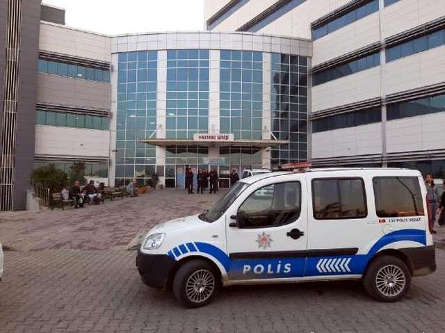 Hastane tuvaletinde doğurduğu bebeğini bırakıp kaçtı