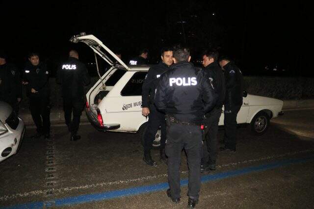 Drift attı polise yakalandı, ehliyetine 2035'e kadar el konuldu