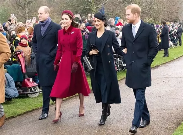 Modern aşk masalı nasıl mutluluk mücadelesine dönüştü? Meghan ve Harry'nin yolu...