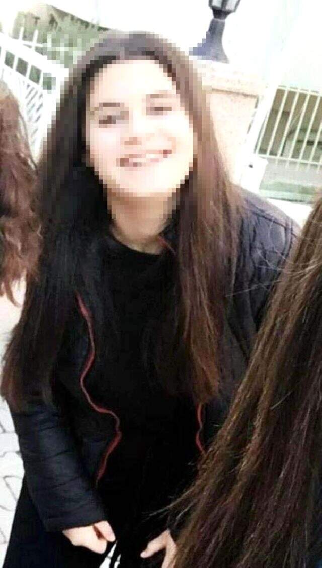 10 gündür kayıp Sinem, polis merkezi önüne bırakıldı 10 gündür kayıp durumda olan genç kız, emniyet binasının önüne bırakıldı
