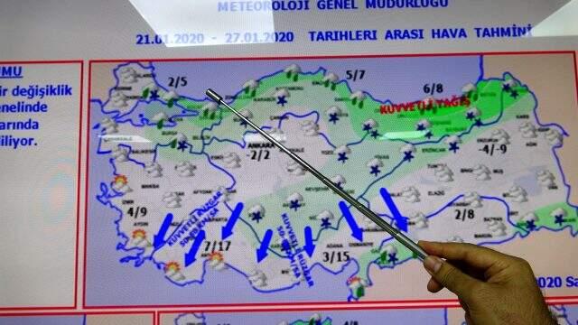 Meteoroloji'den İstanbul'a kar ve buzlanma uyarısı: Salı gününe dikkat