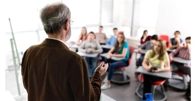 Profesör 1 Milyon TL'yi Striptiz Kulübünde Yemiş