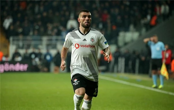 Beşiktaş'ta Rebocho pazarlığı başladı
