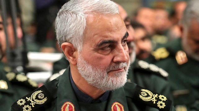İran Devrim Muhafızları Ordusu'na bağlı Besic Teşkilatı komutanı evinde öldürüldü