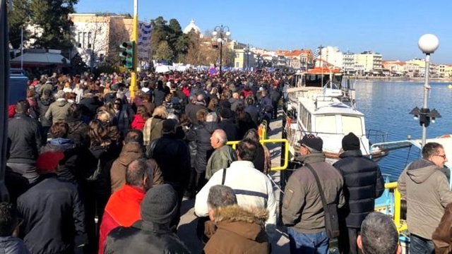 Yunan adalarında göçmen karşıtı protestolar: 'Adalarımız cezaevi değil, bütün kamplar kapatılsın'