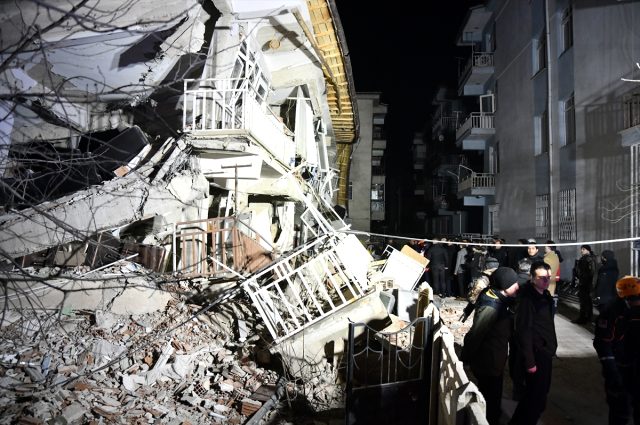 Elazığ'daki depremde son durum: Ölü sayısı 38'e yükseldi, 1607 kişi hastaneye başvurdu