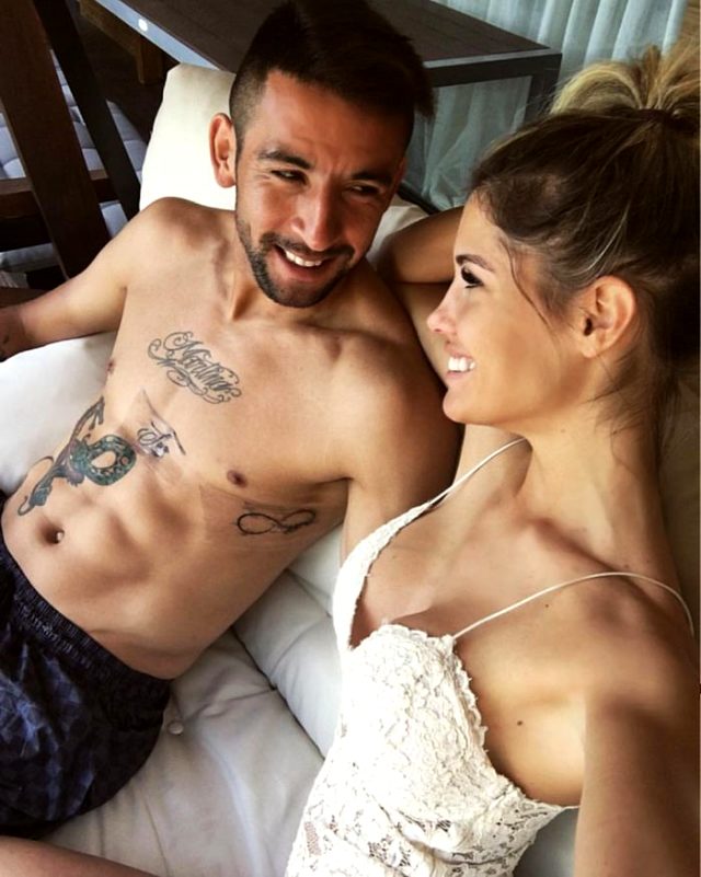 Fenerbahçeli Isla'nın eşi Gala Caldirola, duş paylaşımıyla gündem oldu