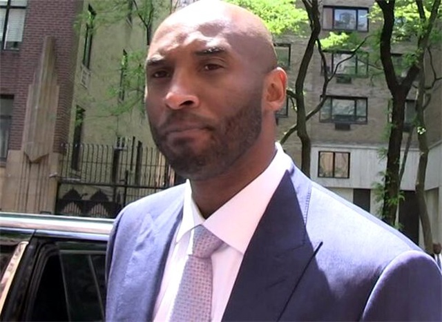 Kobe Bryant <a class='keyword-sd' href='/helikopter/' title='Helikopter'>Helikopter</a> Kazasında Hayatını Kaybetti