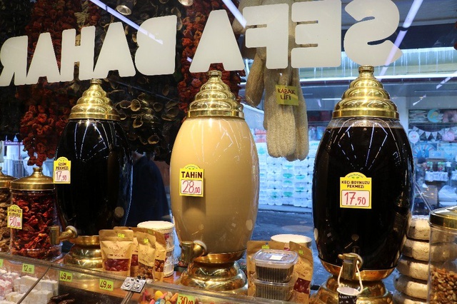 Sivas'ın ayazına pekmezli çözüm