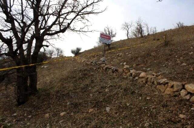 Adıyaman'daki Arsenia Ören Yeri'ne deprem sonrası uyarı tabelası koyuldu