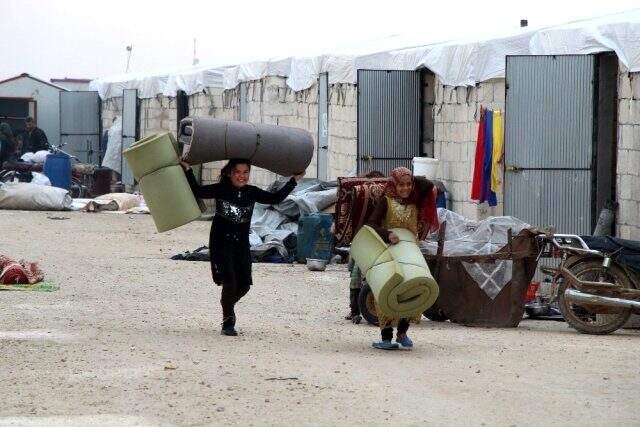Erdoğan'ın çağrısı sonrası, Suriyeli siviller için inşasına başlanan briket evlerin yapımı devam ediyor