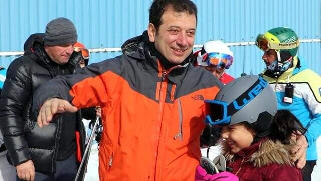 İmamoğlu, gelen tepkiler üzerine kameralar karşısına geçti: Kayak yapmak zil takıp oynamak değil