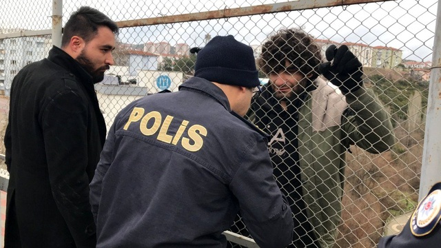 İntihar şovmeni bu defa da Bilecik'te sahneye çıktı